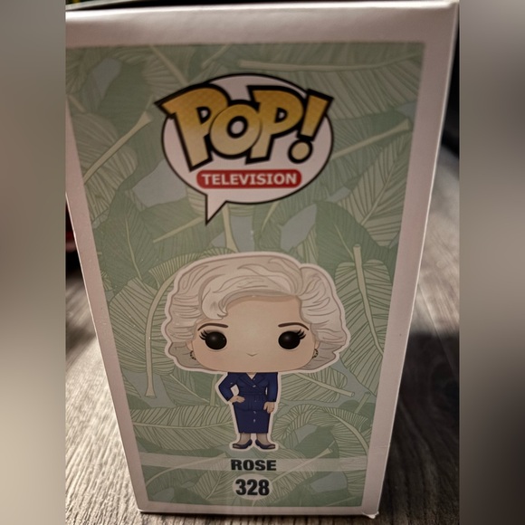 Funko Pop! The Golden Girls Rose #328 - Picture 4 of 4
